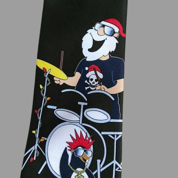 🎄Christmas tie Hallmark Holiday Traditions⛄ - Picture 6 of 8